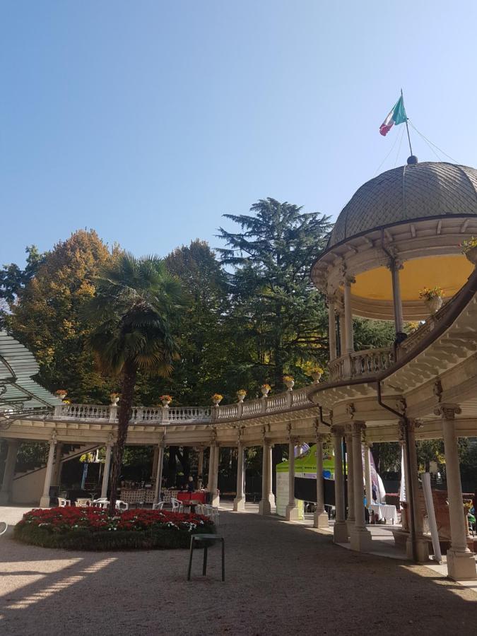 Casa Vacanza Scacco D' Argento Boario Terme エクステリア 写真